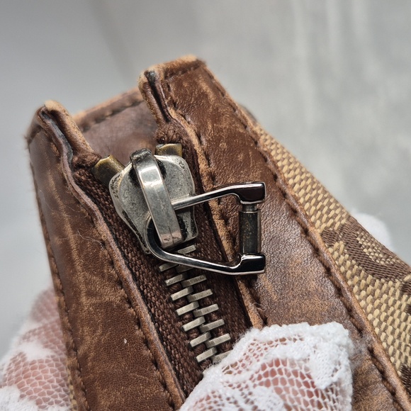 Gucci Vanity Square GG Monogram Canvas Leather Shoulder Bag - Picture 13 of 17